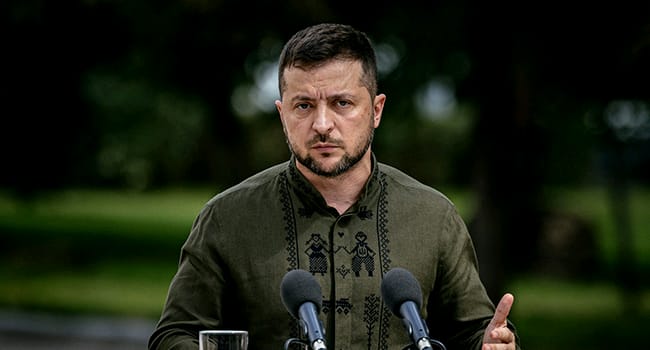 Zelensky vows retaliation for family killed near Kherson
